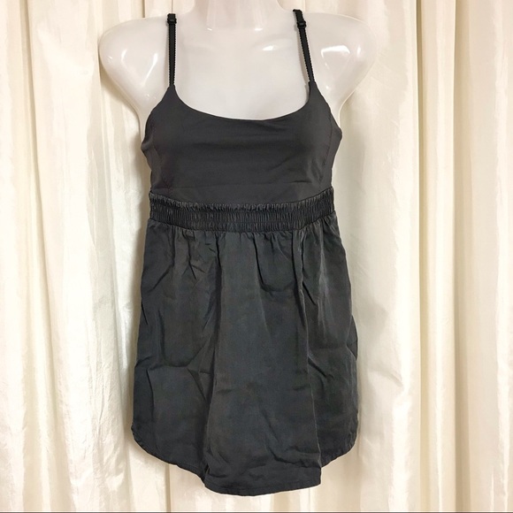 - Lululemon tank - Picture 2 of 11